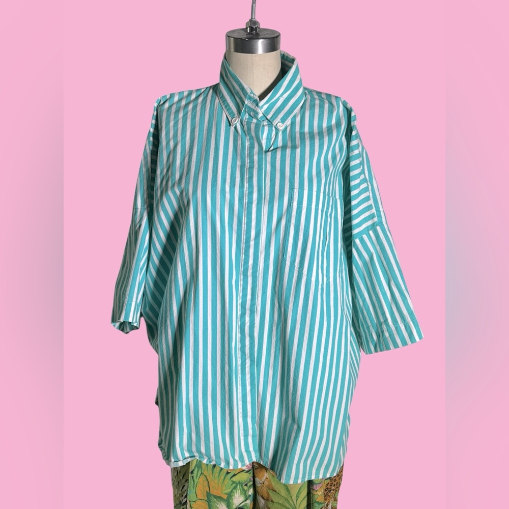 Vintagee 80’s New Aqua striped shirt Unisex